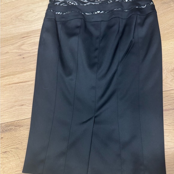 Karen Millen Elegant Black Skirt - Picture 5 of 6